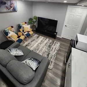 https://entire-basement-suite-with-private-entrance.winnipeg-hotels.net